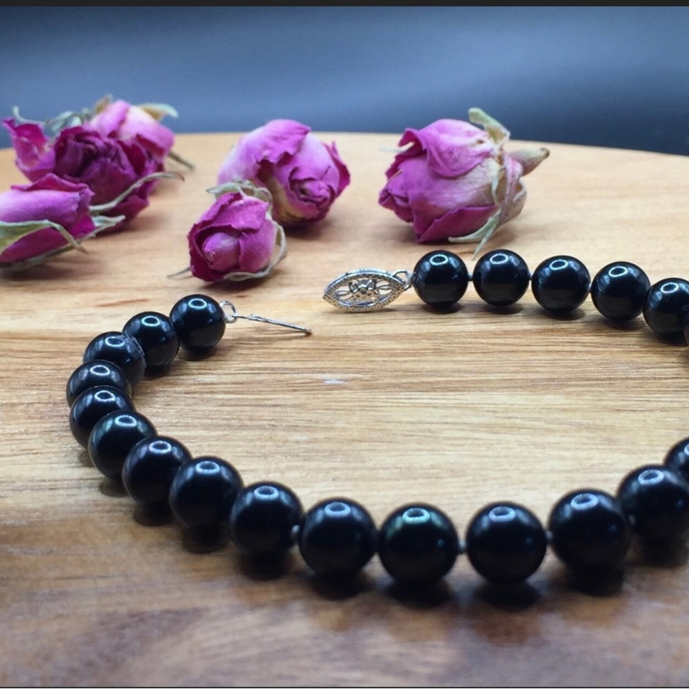 Pearl bracelet (genuine pearls)